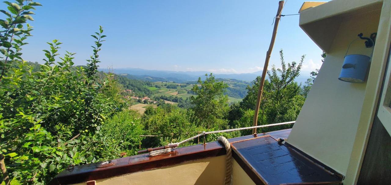Nave Nel Bosco Acomodação com café da manhã Torresina Exterior foto